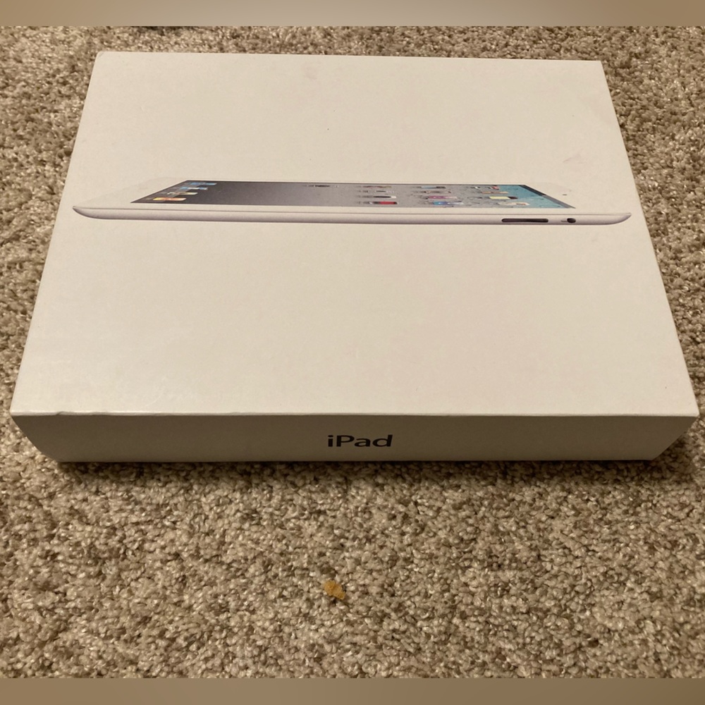 Apple iPad 2 Wi-fi 3G 16 GB white Verizon product box and instructions